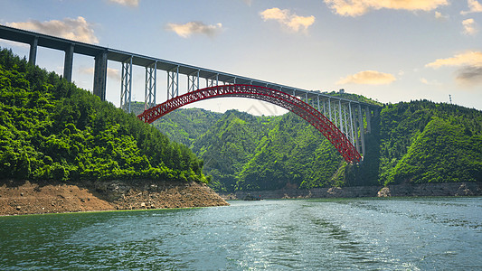 小小三峡重庆巫山小三峡建设中的桥梁背景