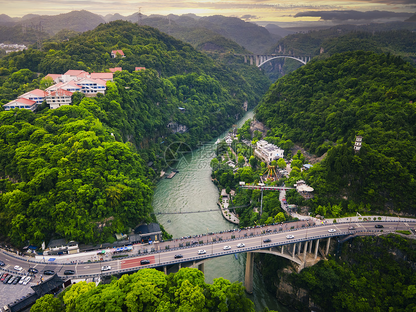 湖北宜昌长江三峡西陵峡景区三游洞图片