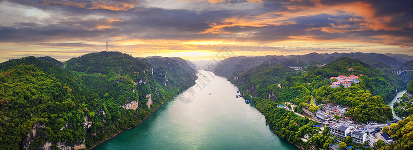 湖北宜昌长江三峡西陵峡景区三游洞图片