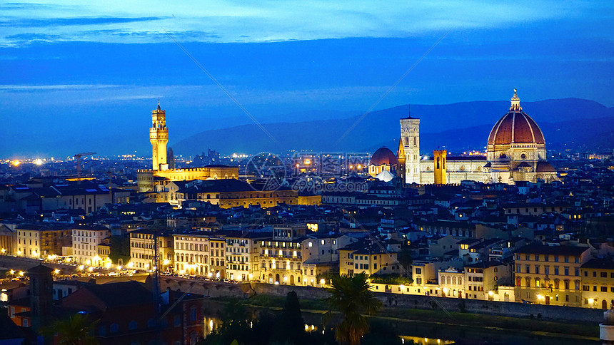 佛罗伦萨城市夜景图片