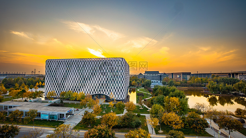 北京建筑大学夕阳盛景图片