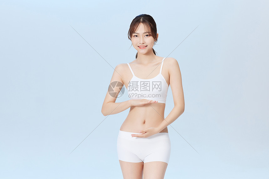 夏日健身美女腹部图片