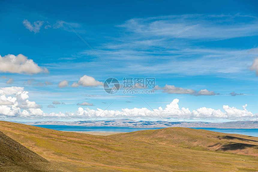 西藏羊湖风光图片