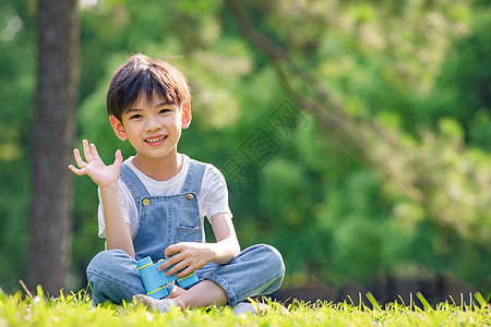 夏日儿童打招呼图片