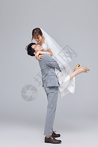 韩系男生把女生抱起拍婚纱图片