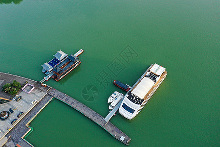 航拍苏州5A景区金鸡湖游船码头图片