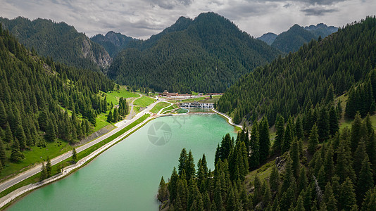 航拍5A新疆乌鲁木齐天山大峡谷景区天山坝休闲景观区图片