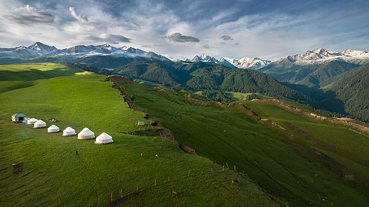 伊犁州喀拉峻风景5A航拍喀拉峻大草原背景