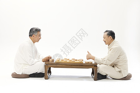 老年人下棋图片