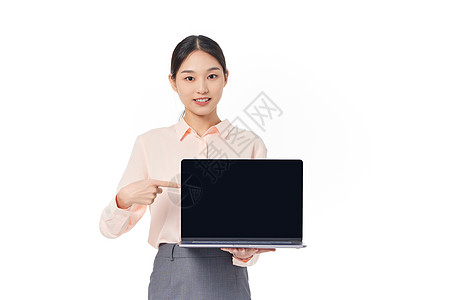 展示电脑的商务女性图片
