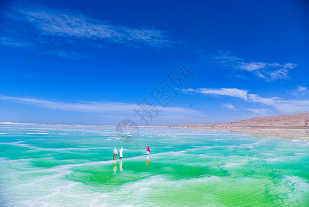 青海芒崖翡翠湖自然风光图片