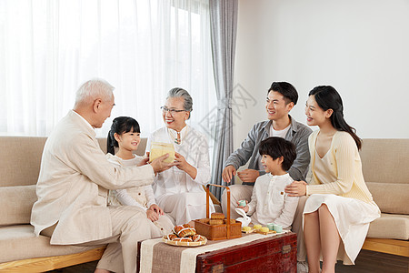 一家团圆一家六口幸福相伴过中秋节背景