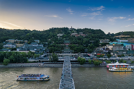 水墨古镇大美兰州白塔山背景