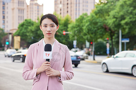 直播女女新闻记者户外直播路况背景