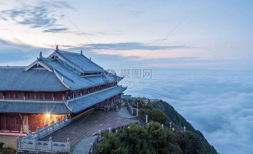 峨眉山金顶风光图片