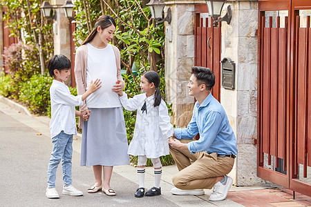 孕妇和小孩三胎家庭怀孕的妈妈背景