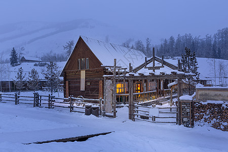 大雪房子新疆冬季喀纳斯风景背景