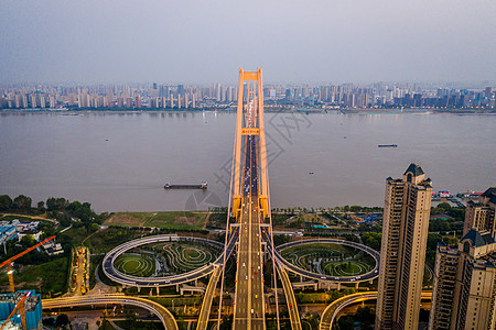 武汉杨泗港长江大桥背景