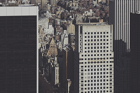 城市摩天大楼的空中视图图片