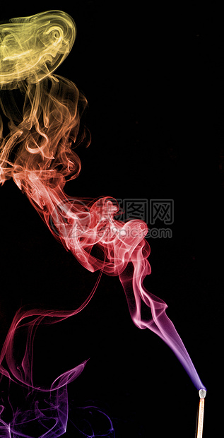 漂浮的彩色烟雾图片