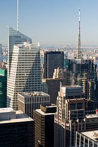 航拍的城市摩天大楼图片