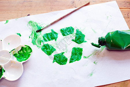 涂在儿童料中的绿色回收利用符号图片