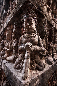 柬埔寨墙壁雕刻的佛像图片