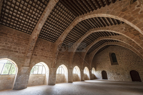 西班牙加泰罗尼亚艾瓜穆尔西亚圣克鲁斯修道院图片