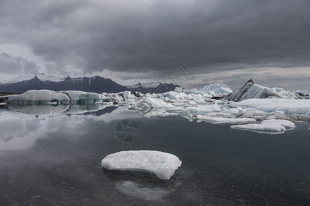 冰河泻湖约库萨隆瓦特纳约库公园冰岛背景图片
