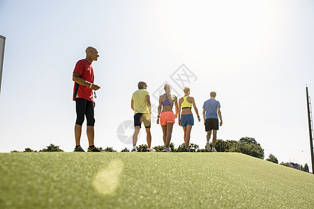 诺尔高：在欧冠首发出战是梦想成真 道曼表现出色前途光明