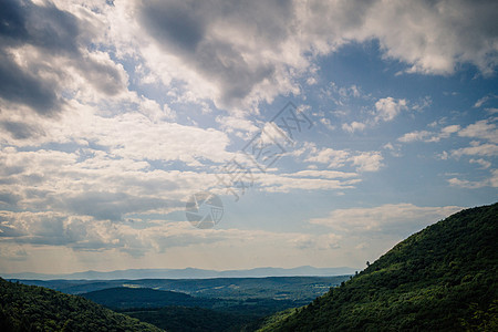 美国马萨诸塞州伯克郡新英格兰州伯克郡新英格兰山谷景观图片