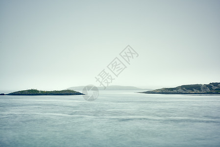 挪威罗加兰县挪威罗加兰县岩石岛屿的水面图片