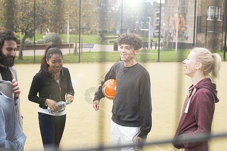 马德兴：国足11月放弃集训，各级国字号队伍吹响集结号