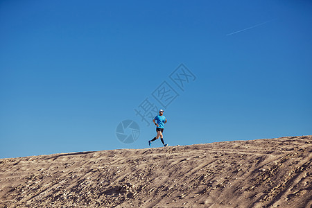 豪赌失败！邮报：狼队主席给佩雷拉引援大权，按其意愿重组管理层