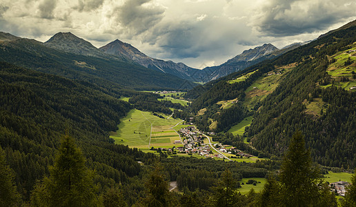 山和村庄景观图图片