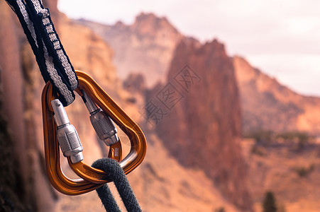 美国俄勒冈州特尔邦史密斯洛克州立公园攀岩设备图片