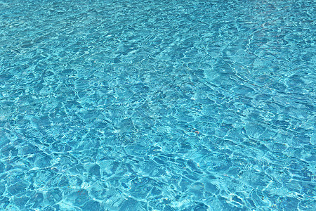 清澈蓝色的泳池图片
