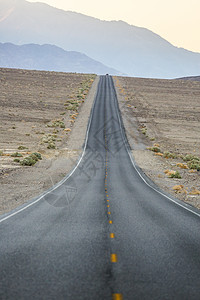 山通路大盆地公园汽车广告背景图图片