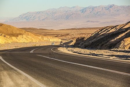 汽车拍摄拍摄环境地质学旅行汽车广告背景图背景