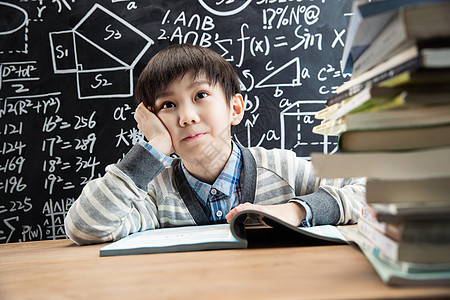 男生符号悲哀挫败的小学男生背景