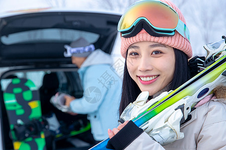 眼镜起雾一家人一起去滑雪场滑雪背景