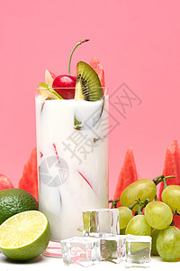 健康食物水果酸奶杯图片