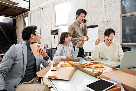 白领用餐青年商务团队在办公室里用餐背景