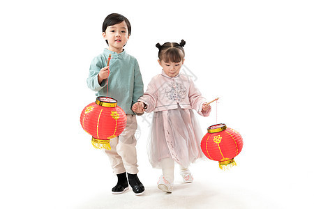 祝福可爱的东亚两个小朋友手牵手拿着红灯笼图片