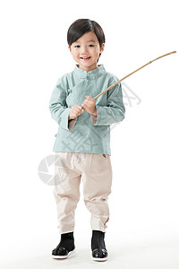 竹竿2岁到3岁东方一个小男孩手拿灯笼竿图片