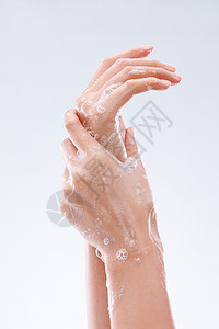 柔和泡泡垂直构图洗手图片