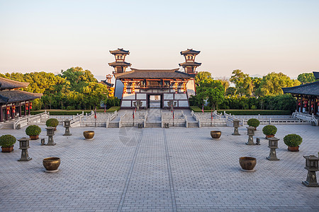 小龙虾png当地著名景点江苏省无锡三国城背景