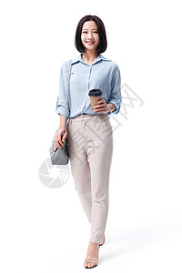 背景分离彩色图片骄傲女白领手拿咖啡杯背景图片