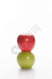 中国居民平衡膳食宝塔白色背景下的新鲜水果创意拍摄背景