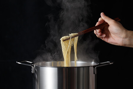 不锈钢筷子水平构图熟食通心粉烹调背景
